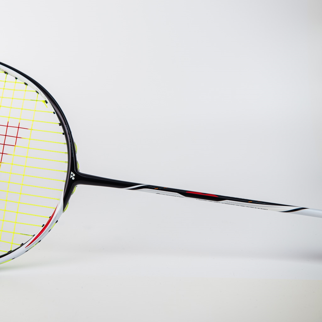 Yonex Duora Z-Strike | Badmintonschläger → Badminton-Shop!