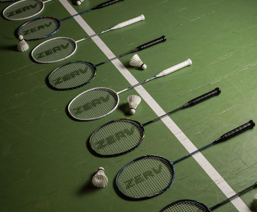 Vergleichstabelle bester Badmintonschläger 2025